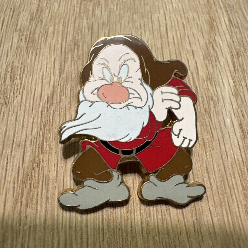 WDW Walt Disney Snow White Disney Trading Pin 2007 Seven Dwarfs Grumpy